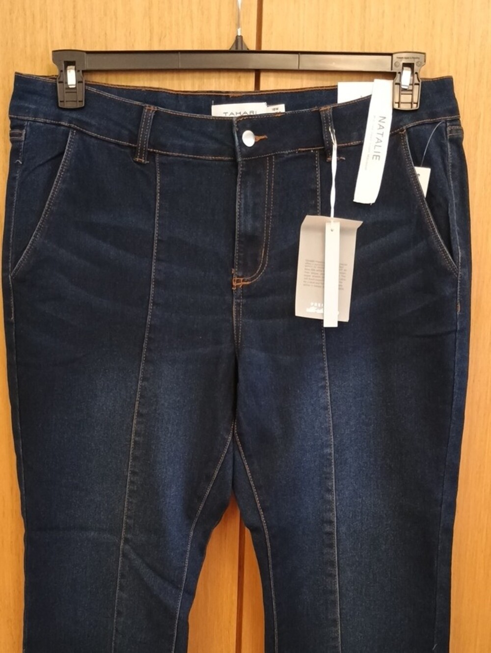 +SZ NWOT Tahari SZ 18W Navy"Natalie" Straight-Leg Jeans - Picture 3 of 9
